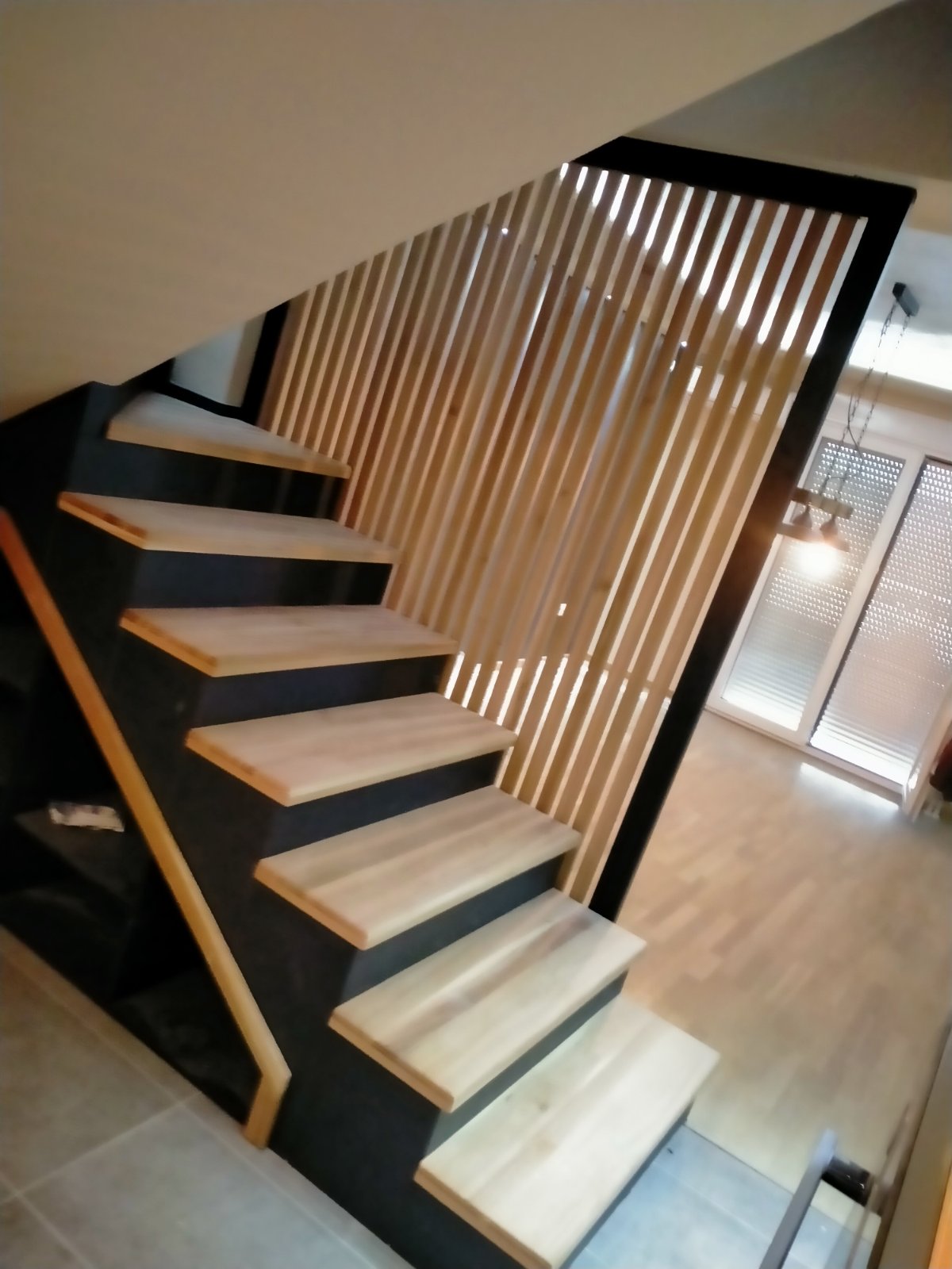 gotove stepenice postavljene u kuci klijenta